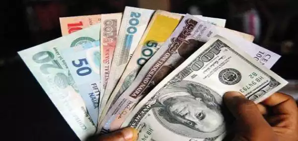 Dollar crashes against naira